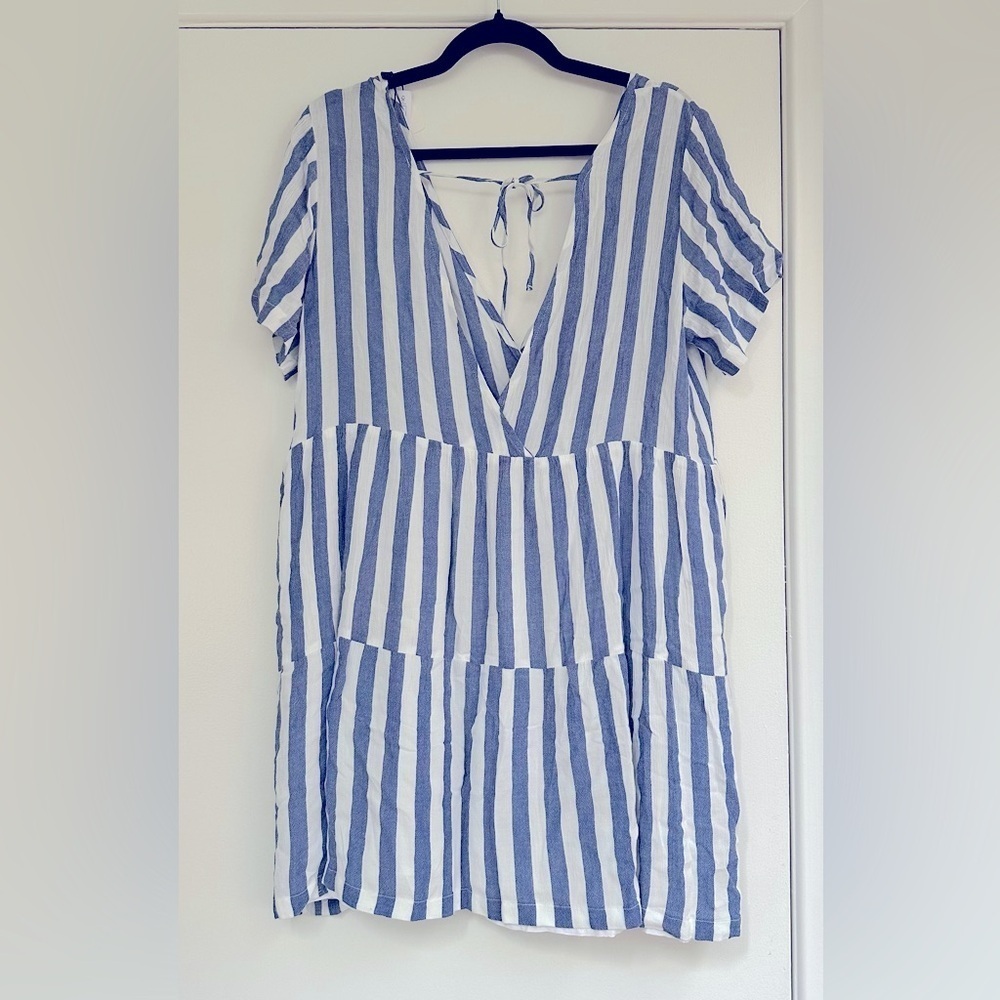 NWT. Size Large Short Sleeved Light Weight Blue and White Striped Summer Dress